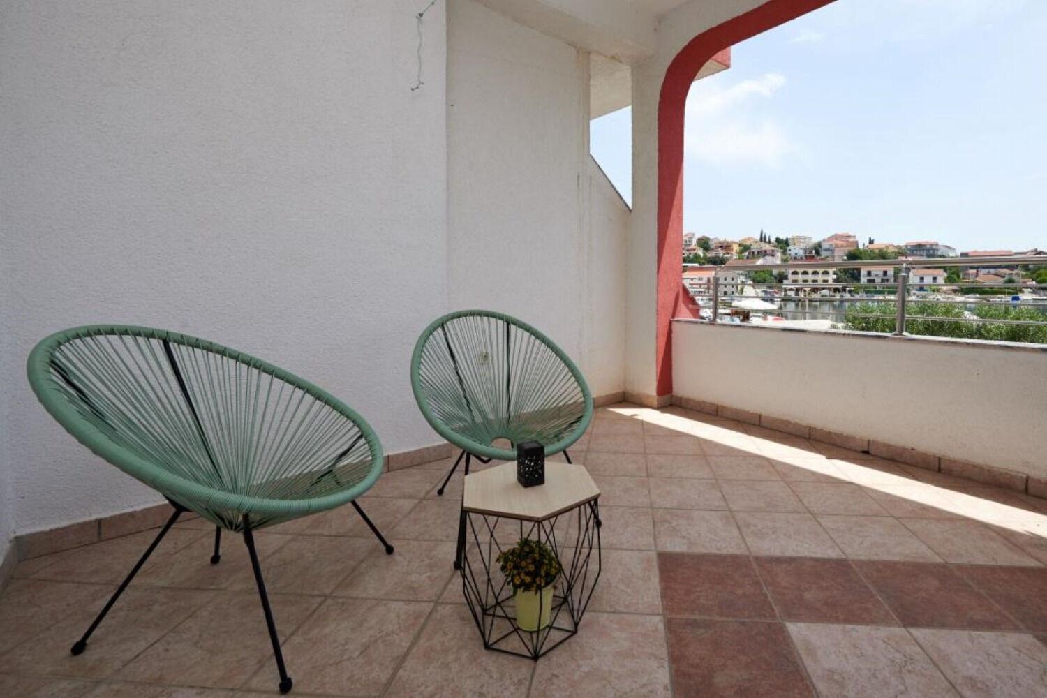 Apartments Mare - 30 M From Pebble Beach Seget Vranjica Exterior photo