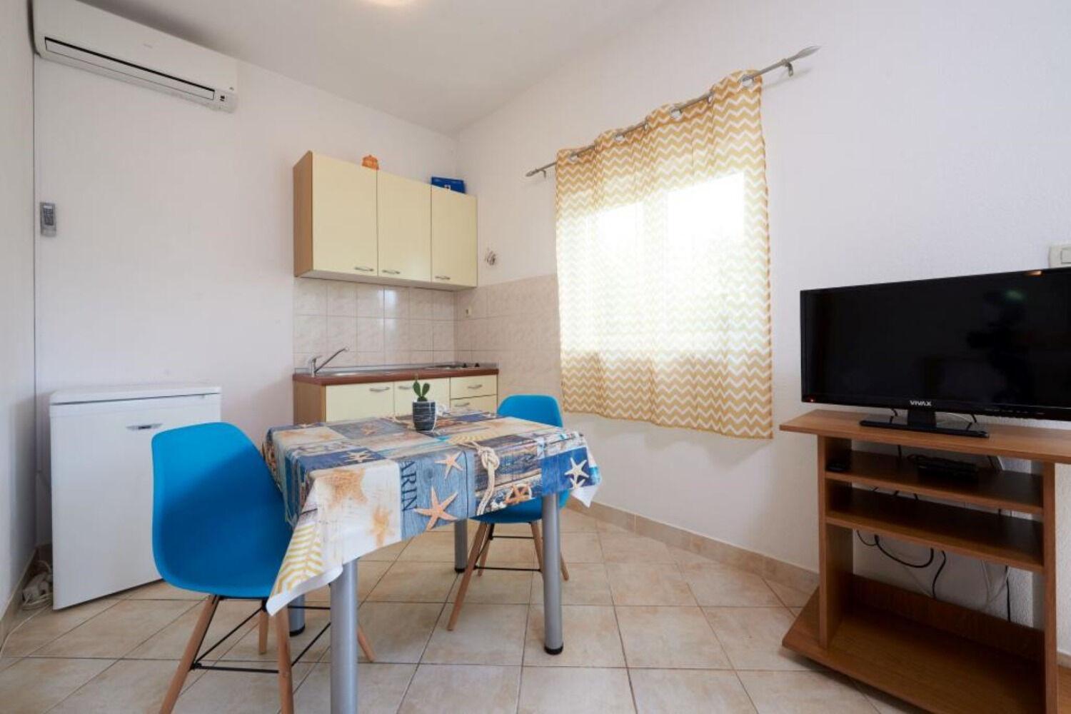 Apartments Mare - 30 M From Pebble Beach Seget Vranjica Exterior photo