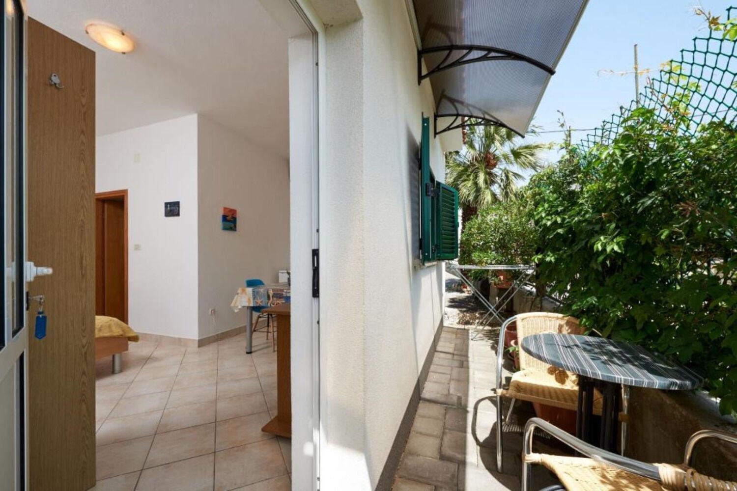 Apartments Mare - 30 M From Pebble Beach Seget Vranjica Exterior photo